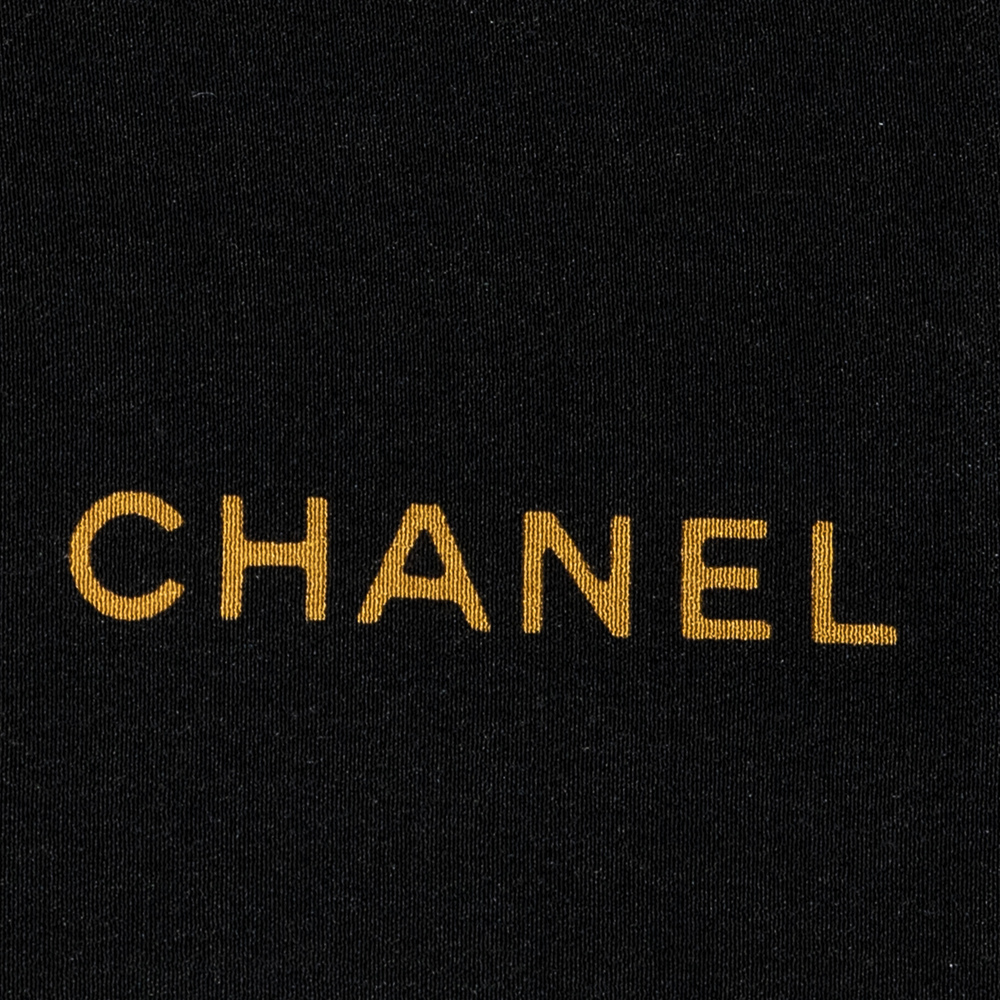 Chanel Scarf - Picture 4 of 5